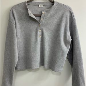 Wilfred Free | Aritzia Grey Crop Longsleeve Top Sz small